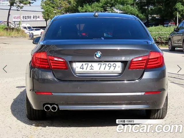 BMW 5-Series 2013 thumb 4