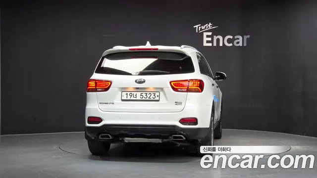 Kia Sorento 2018 thumb 3
