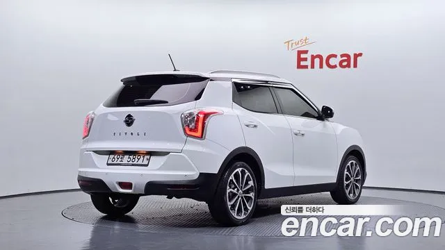 KG_Mobility_Ssangyong TIBOLI 2016 thumb 4