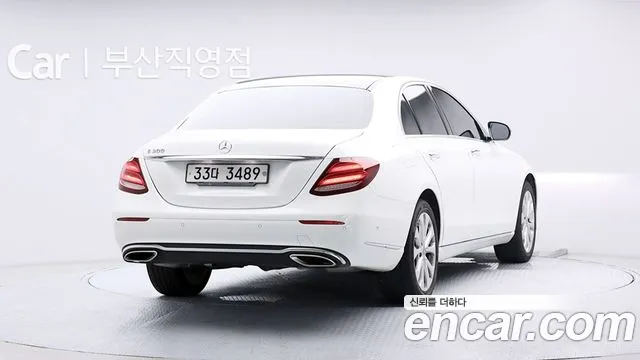 Mercedes-Benz E-Класс 2017 thumb 3