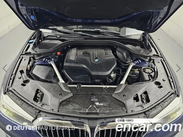 BMW 5-Series 2019 thumb 6