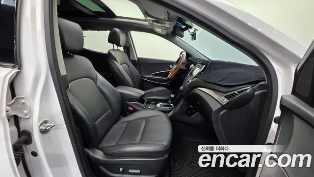 Hyundai Santa Fe 2015 thumb 10