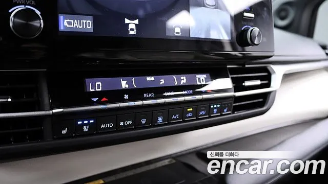 Toyota Sienna 2021 thumb 10