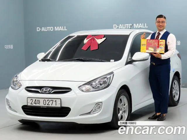 Hyundai Accent 2012 thumb 12