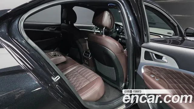 Genesis G70 2023 thumb 11