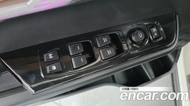 KG_Mobility_Ssangyong Torres 2022 thumb 11