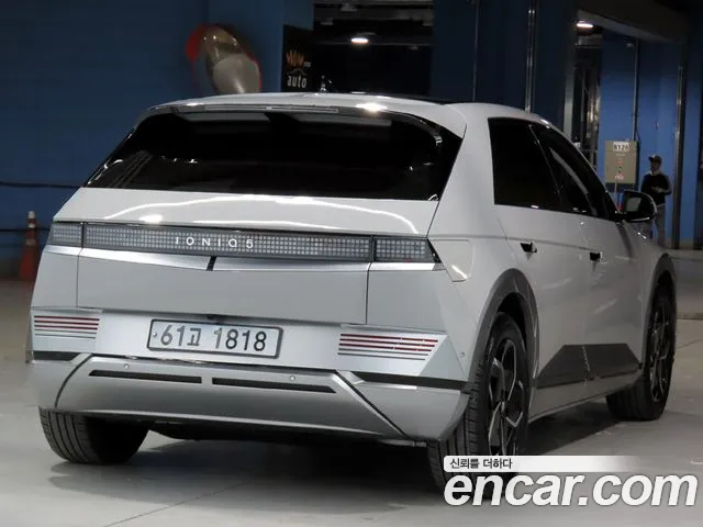 Hyundai IONIQ 5 2024 thumb 2