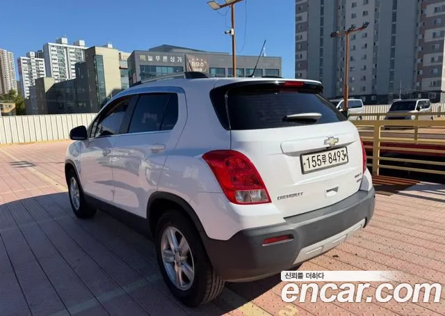ChevroletGMDaewoo Tracker 2016 thumb 2