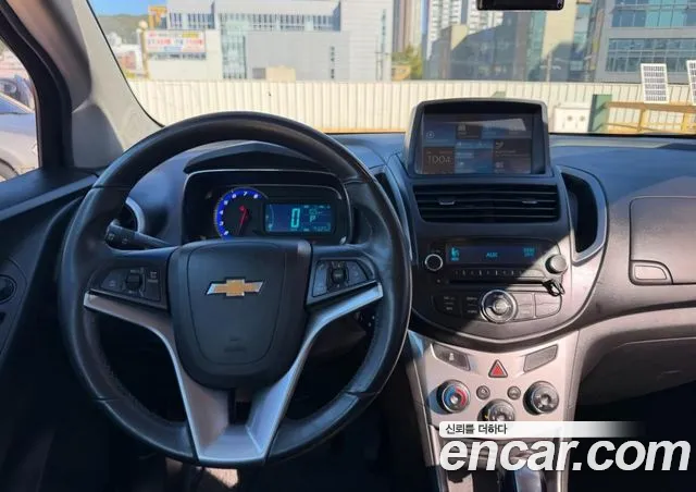 ChevroletGMDaewoo Tracker 2016 thumb 7