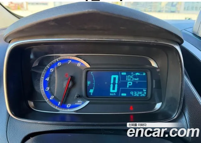 ChevroletGMDaewoo Tracker 2016 thumb 8