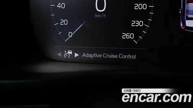 Volvo XC40 2020 thumb 8
