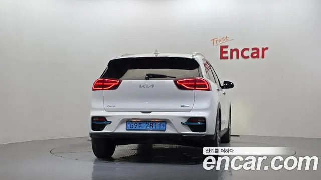 Kia Niro 2021 thumb 4