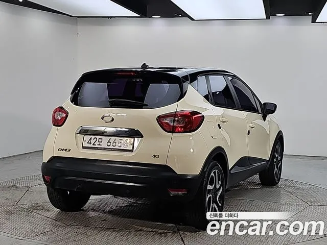 Renault-KoreaSamsung Captur 2015 thumb 4