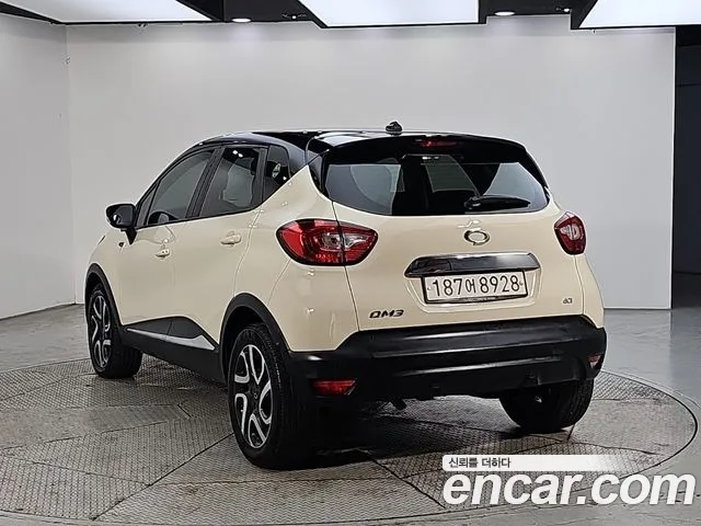 Renault-KoreaSamsung Captur 2015 thumb 3