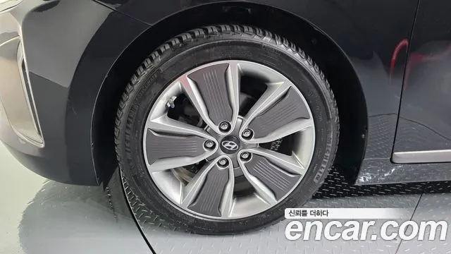 Hyundai IONIQ 6 2017 thumb 4