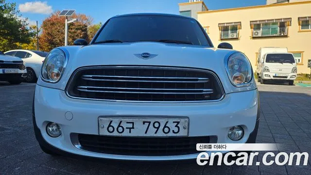 MINI Countryman 2014 thumb 2