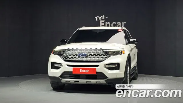 Ford Explorer 2020 thumb 3