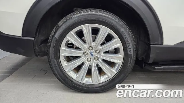 Ford Explorer 2020 thumb 5