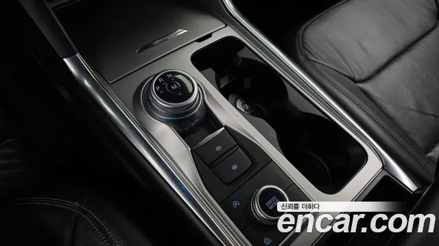Ford Explorer 2020 thumb 9