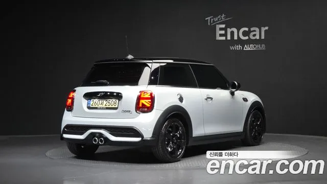 MINI Hatch 2022 thumb 2