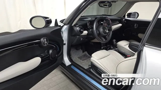 MINI Hatch 2022 thumb 10