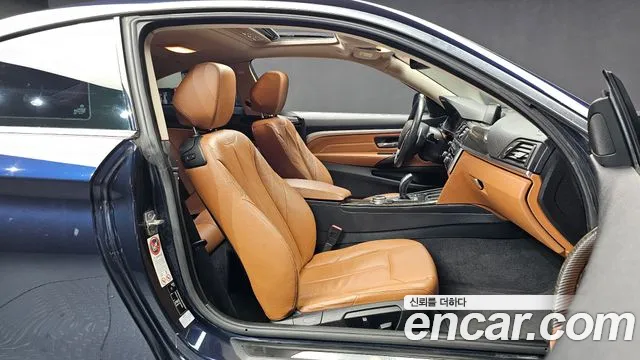 BMW 4-Series 2013 thumb 11