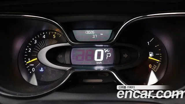 Renault-KoreaSamsung Captur 2015 thumb 5