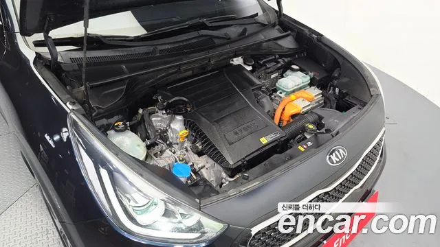 Kia Niro 2017 thumb 6