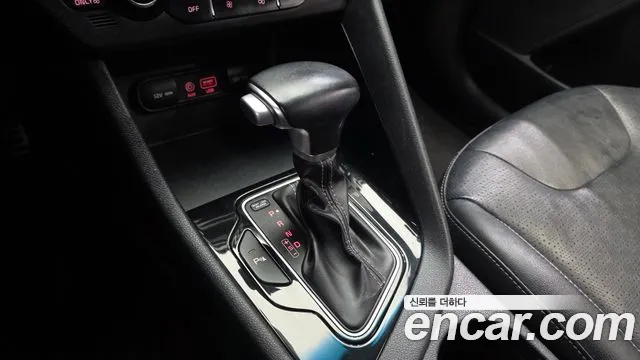 Kia Niro 2017 thumb 9