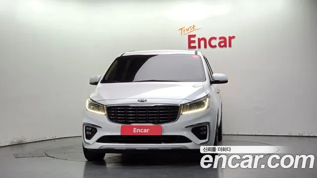 Kia Carnival 2019 thumb 3