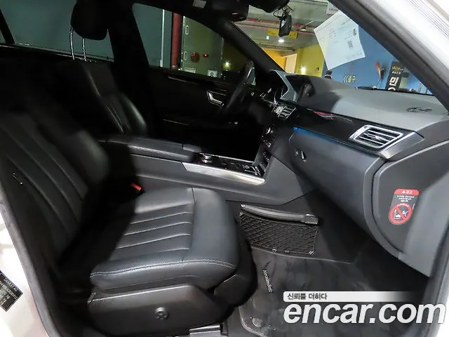 Mercedes-Benz E-Класс 2015 thumb 10