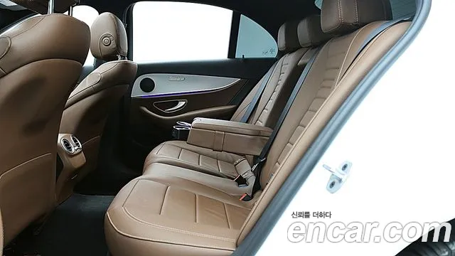 Mercedes-Benz E-Класс 2021 thumb 10