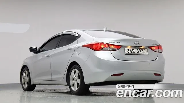Hyundai Avante 2011 thumb 2