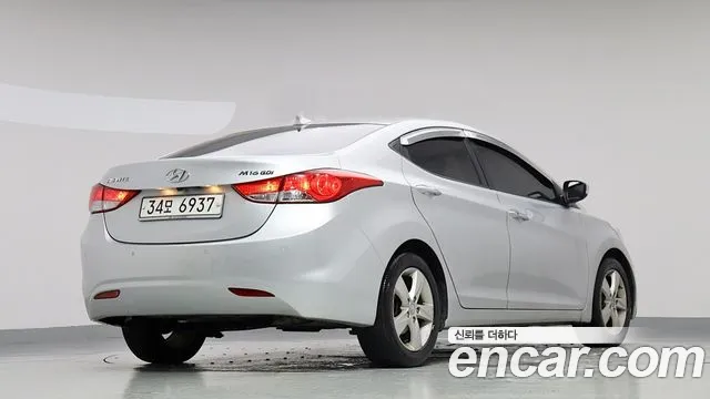 Hyundai Avante 2011 thumb 4