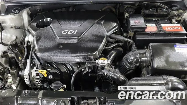 Hyundai Avante 2011 thumb 6