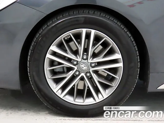 Hyundai Grandeur 2018 thumb 5