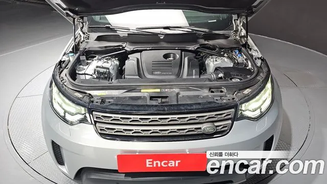 Land Rover Discovery 2018 thumb 6