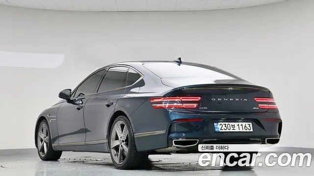 Genesis G80 2022 thumb 2