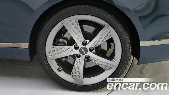 Genesis G80 2022 thumb 6