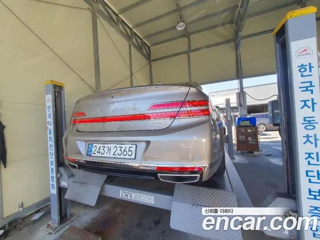 Genesis G90 2019 thumb 2
