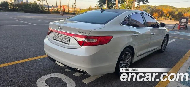 Hyundai Grandeur 2015 thumb 2