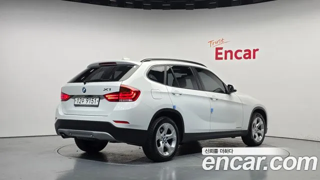 BMW X1 2013 thumb 2