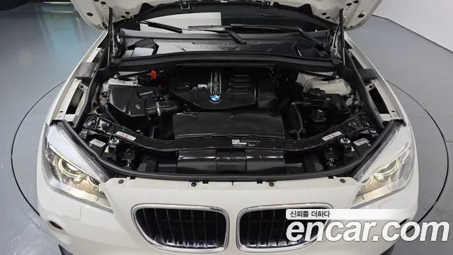 BMW X1 2013 thumb 6