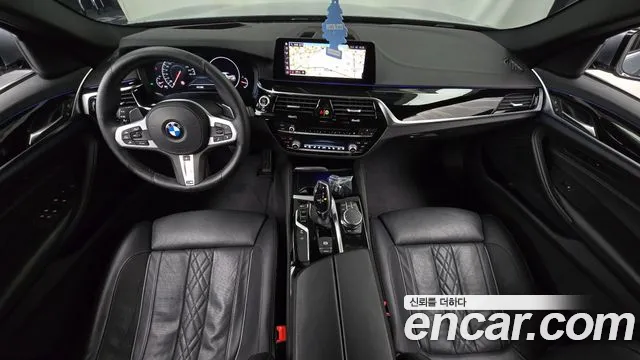 BMW 5-Series 2019 thumb 7