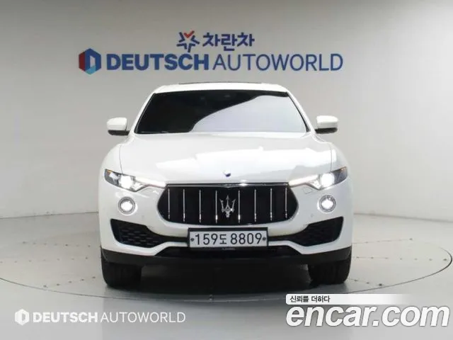 Maserati Levante 2017 thumb 3