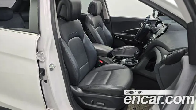 Hyundai Santa Fe 2016 thumb 12