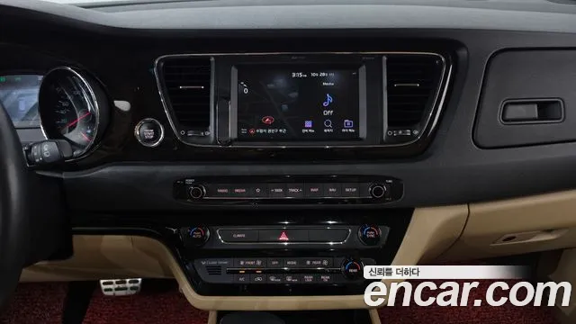 Kia Carnival 2018 thumb 12