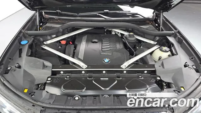 BMW X7 2021 thumb 6