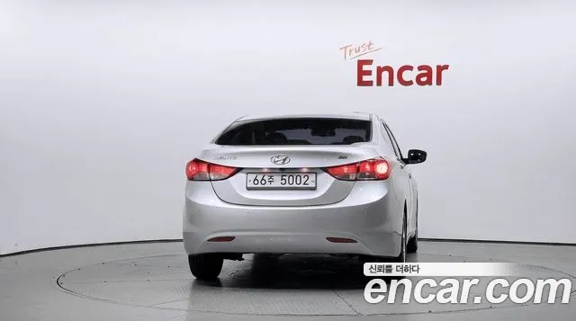 Hyundai Avante 2012 thumb 4