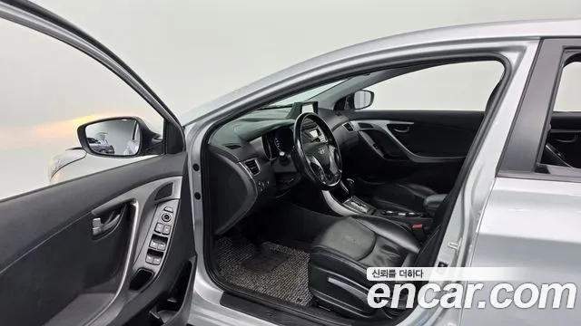 Hyundai Avante 2012 thumb 10